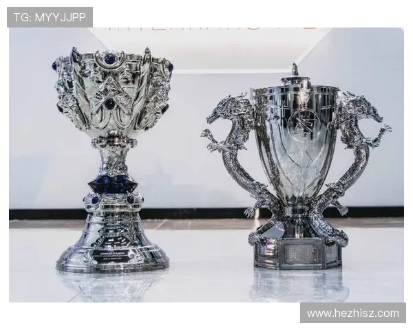 英雄联盟EWC奖杯完全体全景展示 荣耀与挑战的巅峰时刻